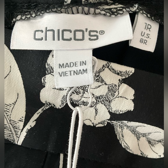 NWT Chico’s So Slimming 360 Brigitte Floral Slim Ankle Pants Size 1R (Size 8) - Picture 8 of 9